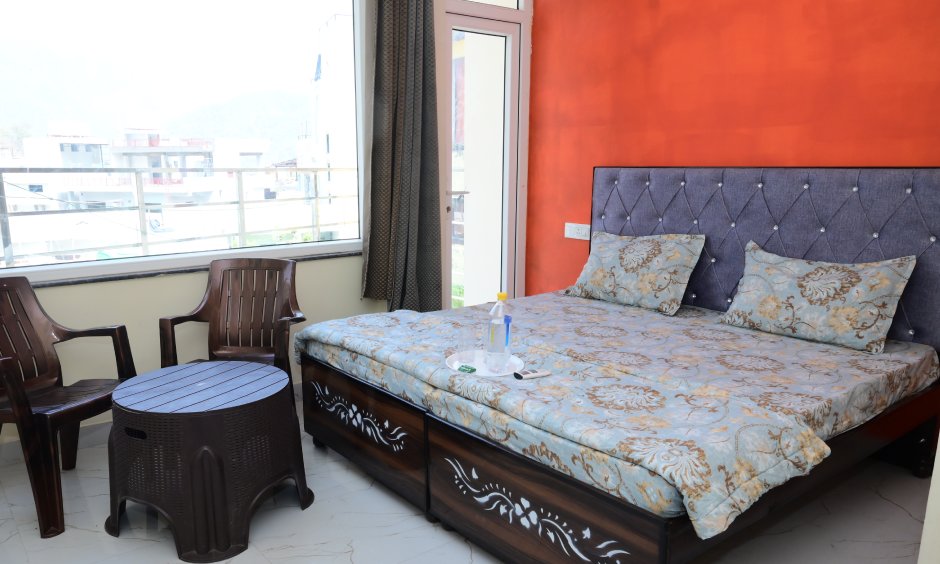 With Balcony Room